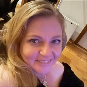 Meet your Posher, Anita